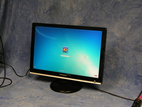 Samsung 223bw inch - samsung,